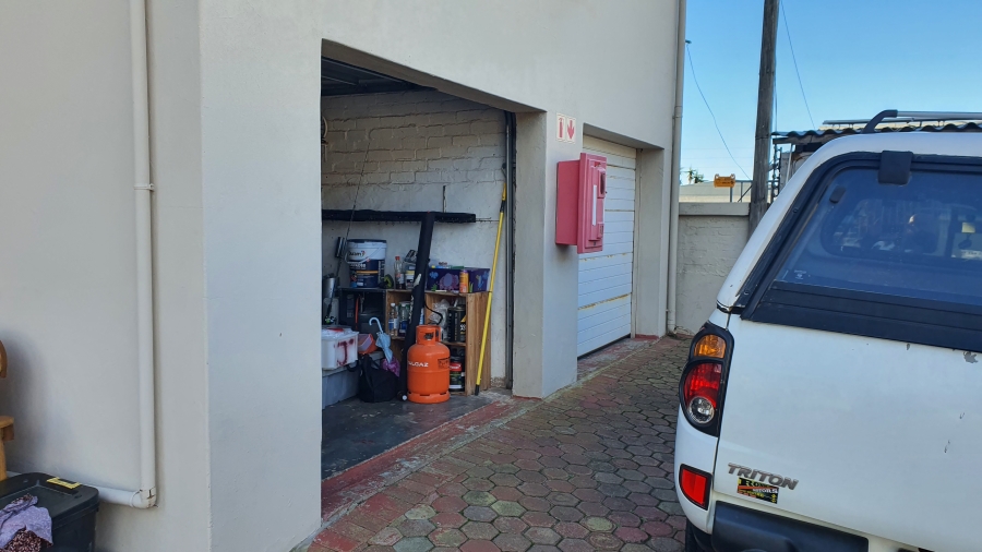 3 Bedroom Property for Sale in Mossel Bay Central Western Cape